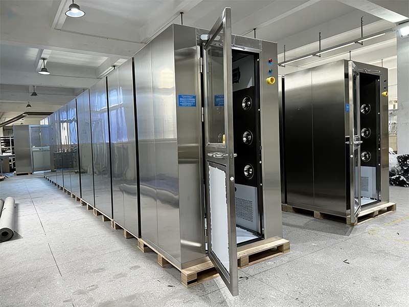 Smart Sliding-Door Air Shower with Facial Recognition and Stainless Steel Construction for Personnel Decontamination